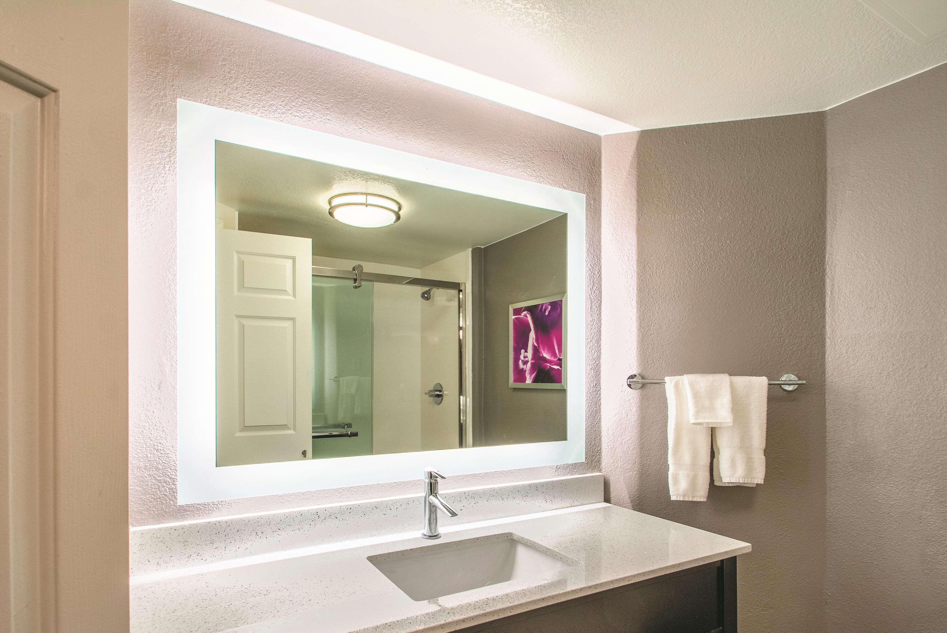 La Quinta By Wyndham Orem University Pwy Provo Exterior photo
